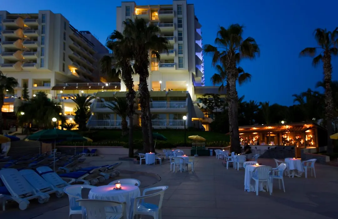 Fantasia Deluxe Hotel-1